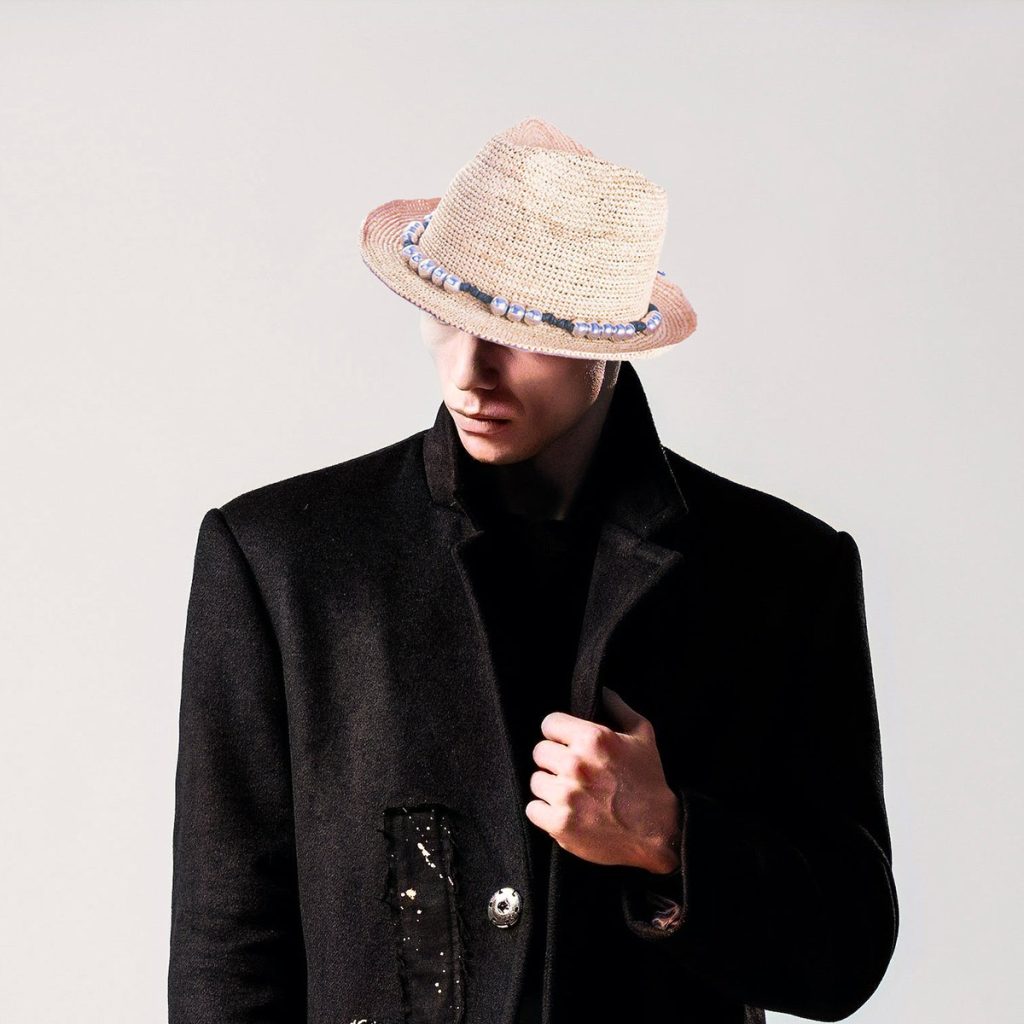 Chapeau En Raphia Tressé Style Fedora Beige - Taille Réglable - Neuf Sans étiquettes - Femme
