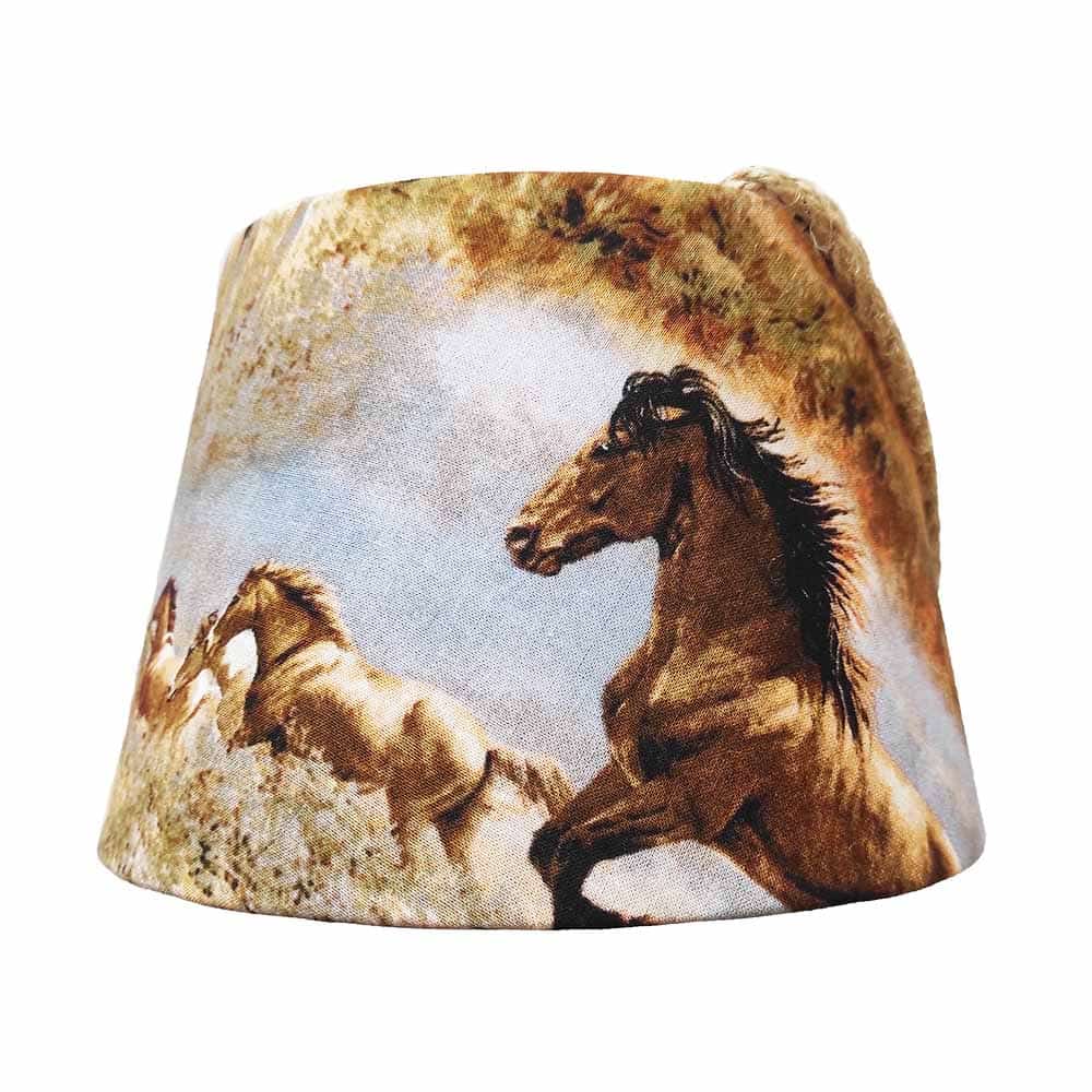 Lampe artisanale avec abat-jour cheval en sable naturel et coloré