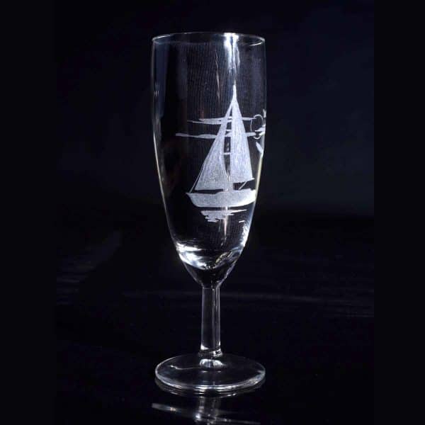 gravure-personnalise-verre-a-champagne-voilier-ocean-artisanat-francais-2