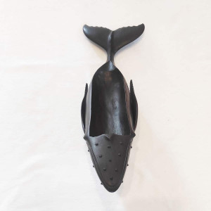 porte bouteille baleine sculpture bois original artisanat de madgascar 3