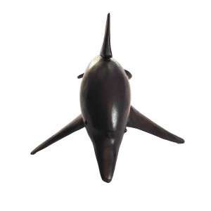 sculpture-dauphin-bois-noir-hintsy-deco-madagascar